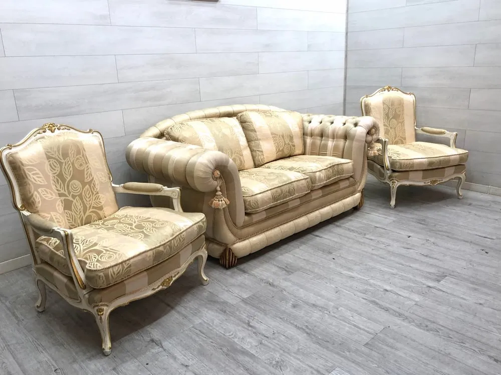 Классический диван и кресла до